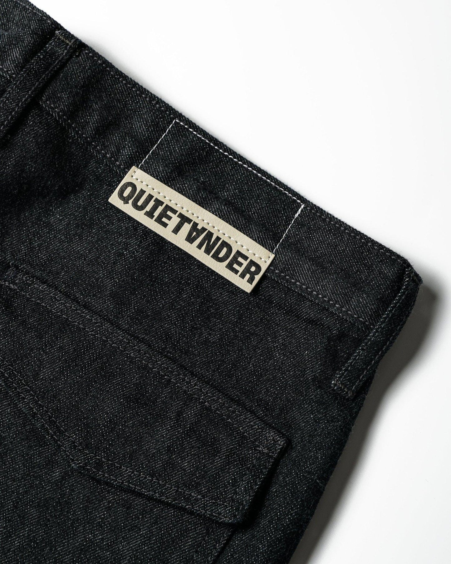 Q1 Jeans - Quiet AnderQuiet AnderJeans
